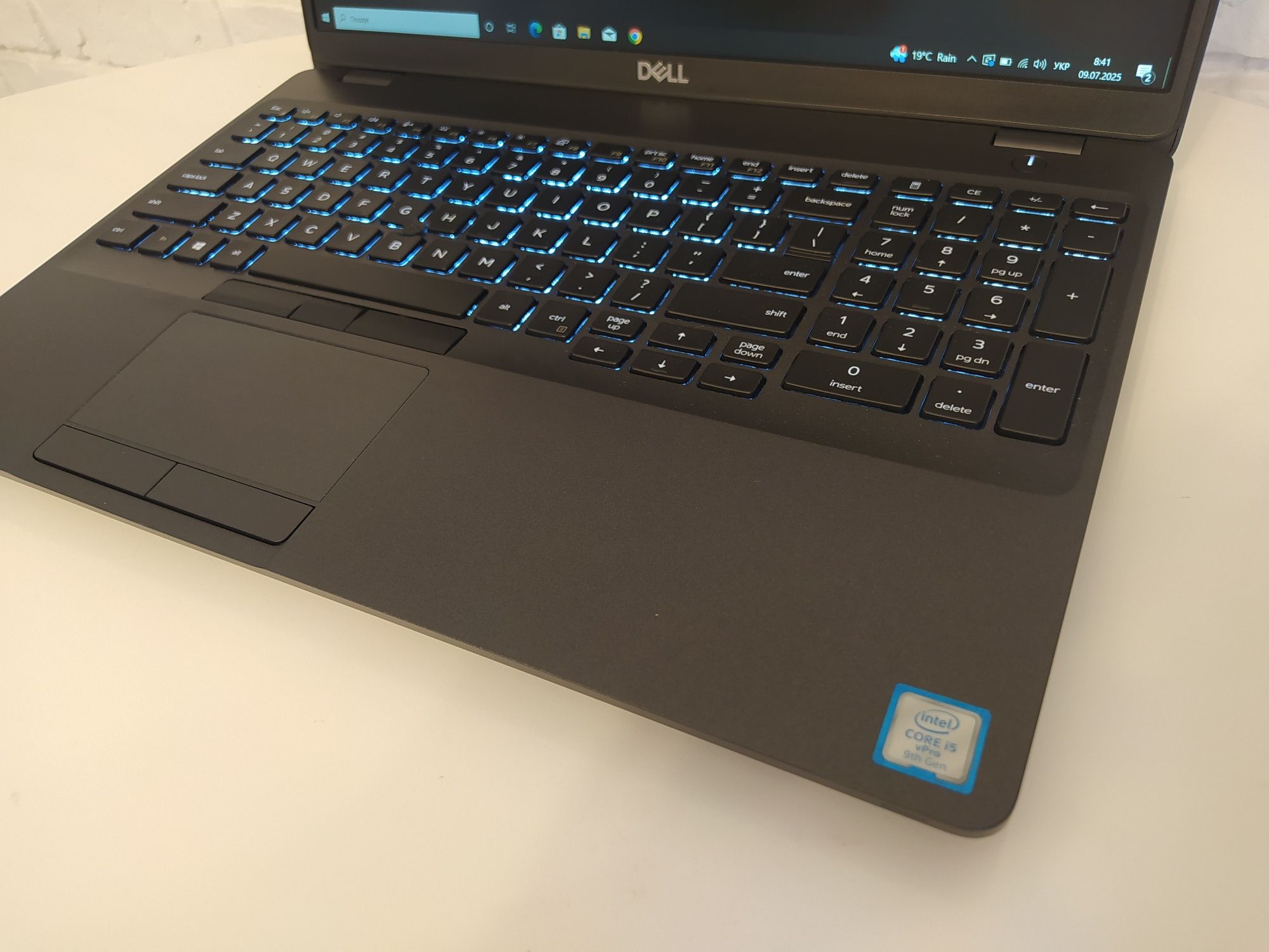 Dell Latitude 5501/15,6"FHD IPS/i5-9400H/16Gb/256Gb