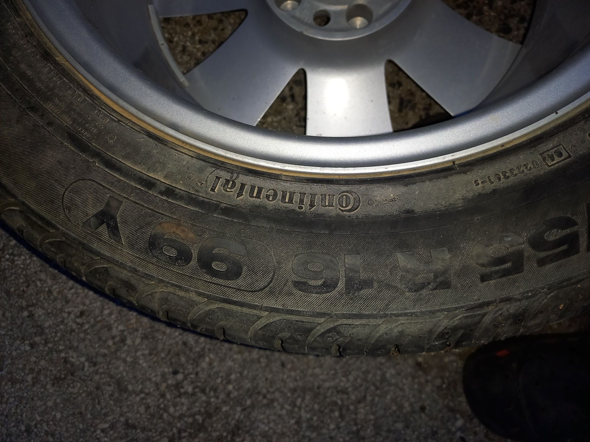 Vendo JANTE COM PNEU NOVO 225/55/16