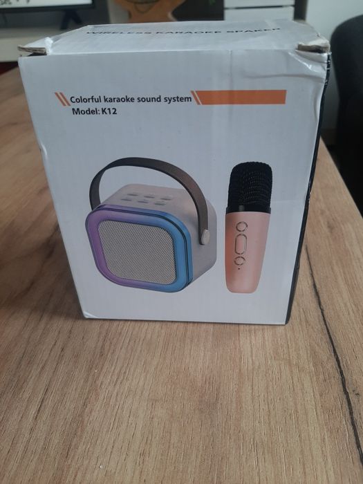 Głośnik z mikrofonem