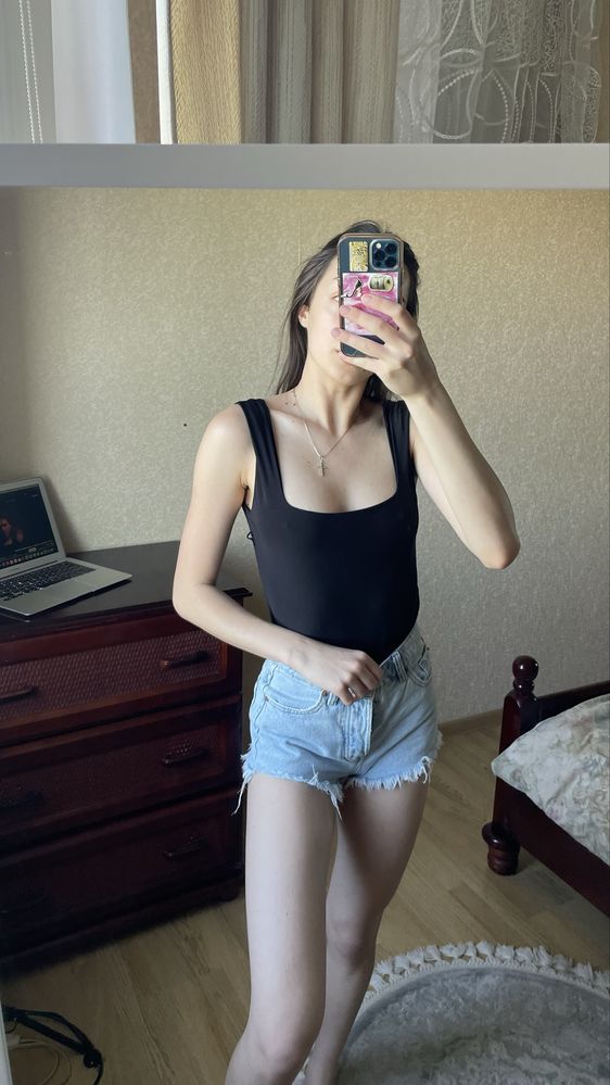 Боді від prettylittlething