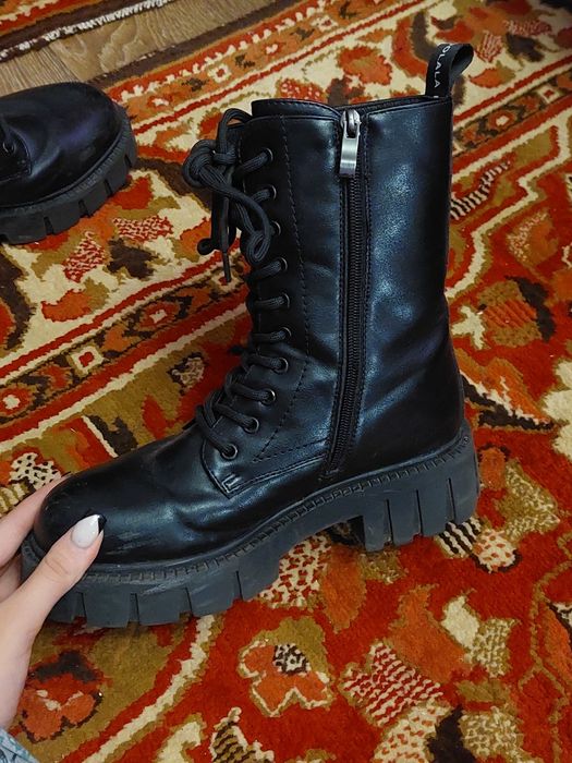 Зимові чорні ботінки