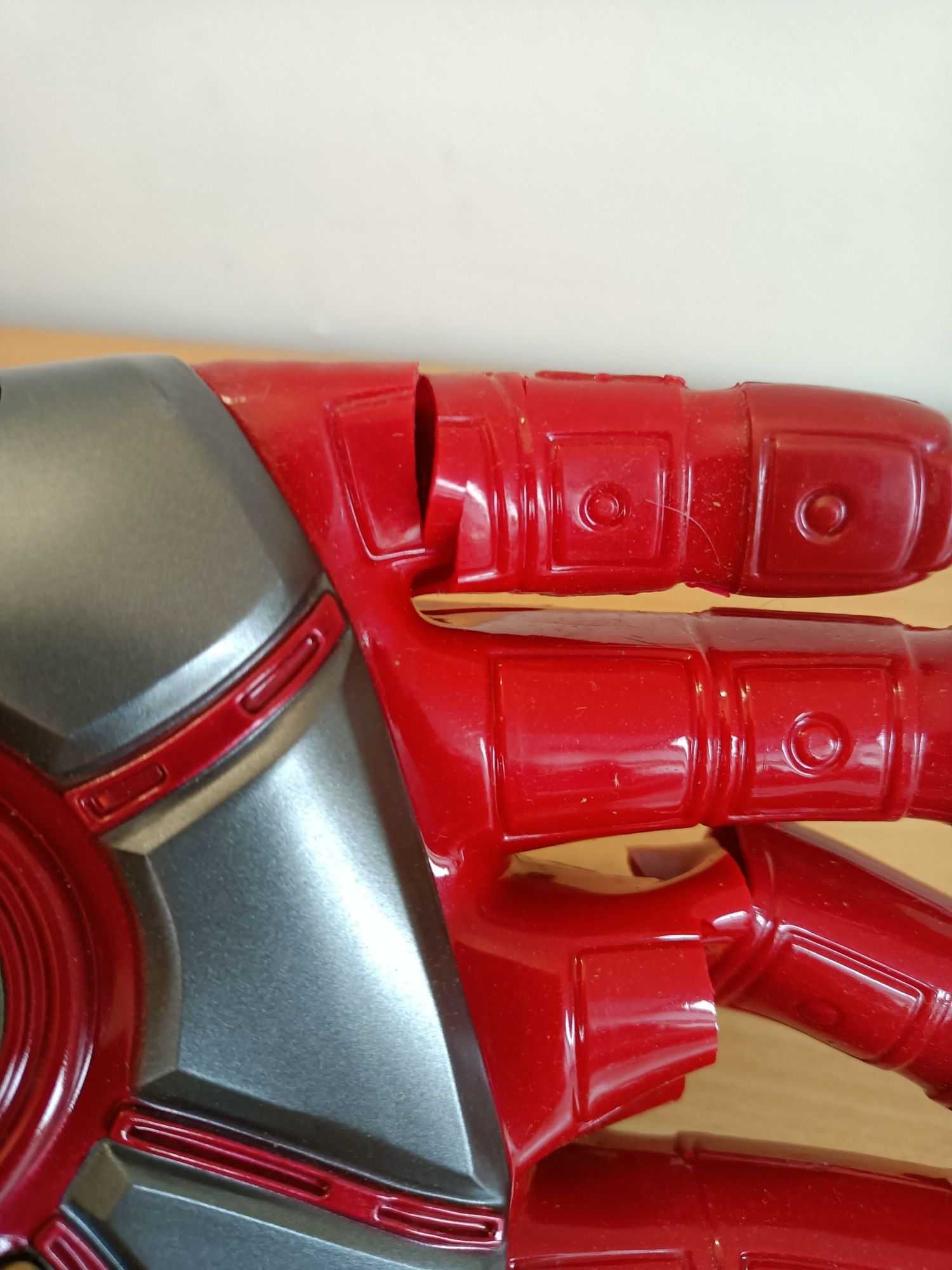 Hasbro Marvel Legends Avengers Rękawica Iron Man Nano