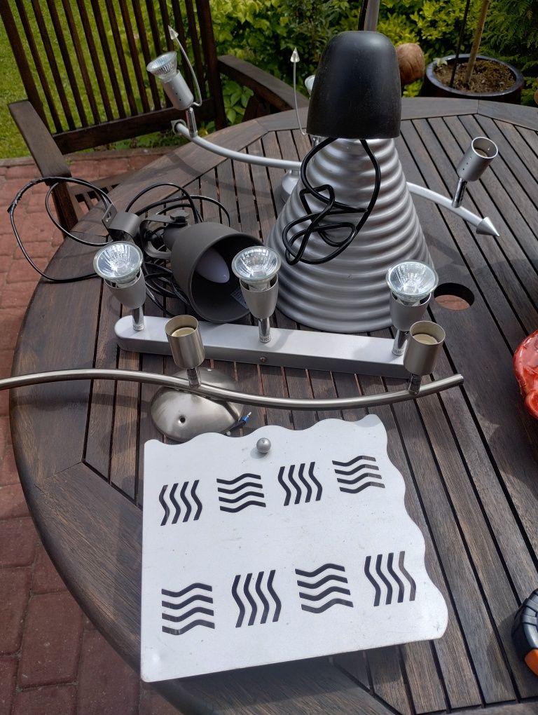 Zestaw lamp  skrzynka na klucze metal