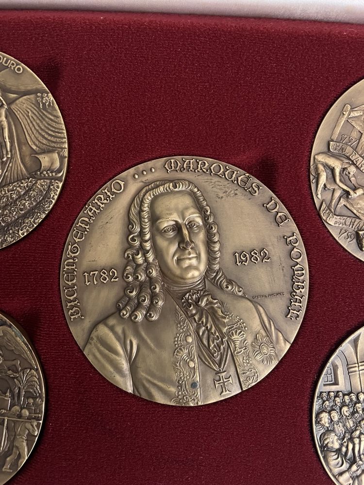 Bicentenário Da Morte Do Marquês De Pombal Estojo 5 Medalhas Bronze