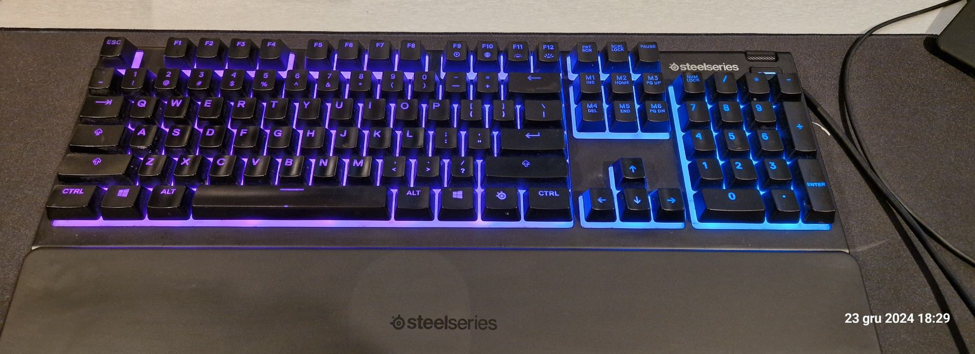 Klawiatura gamingowa steelseries apex 3