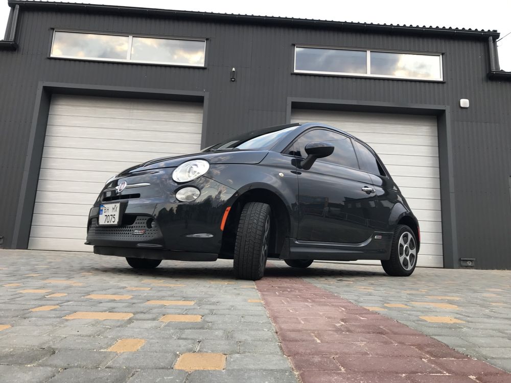 Продам Fiat 500e 2017 року випуску, без ДТП