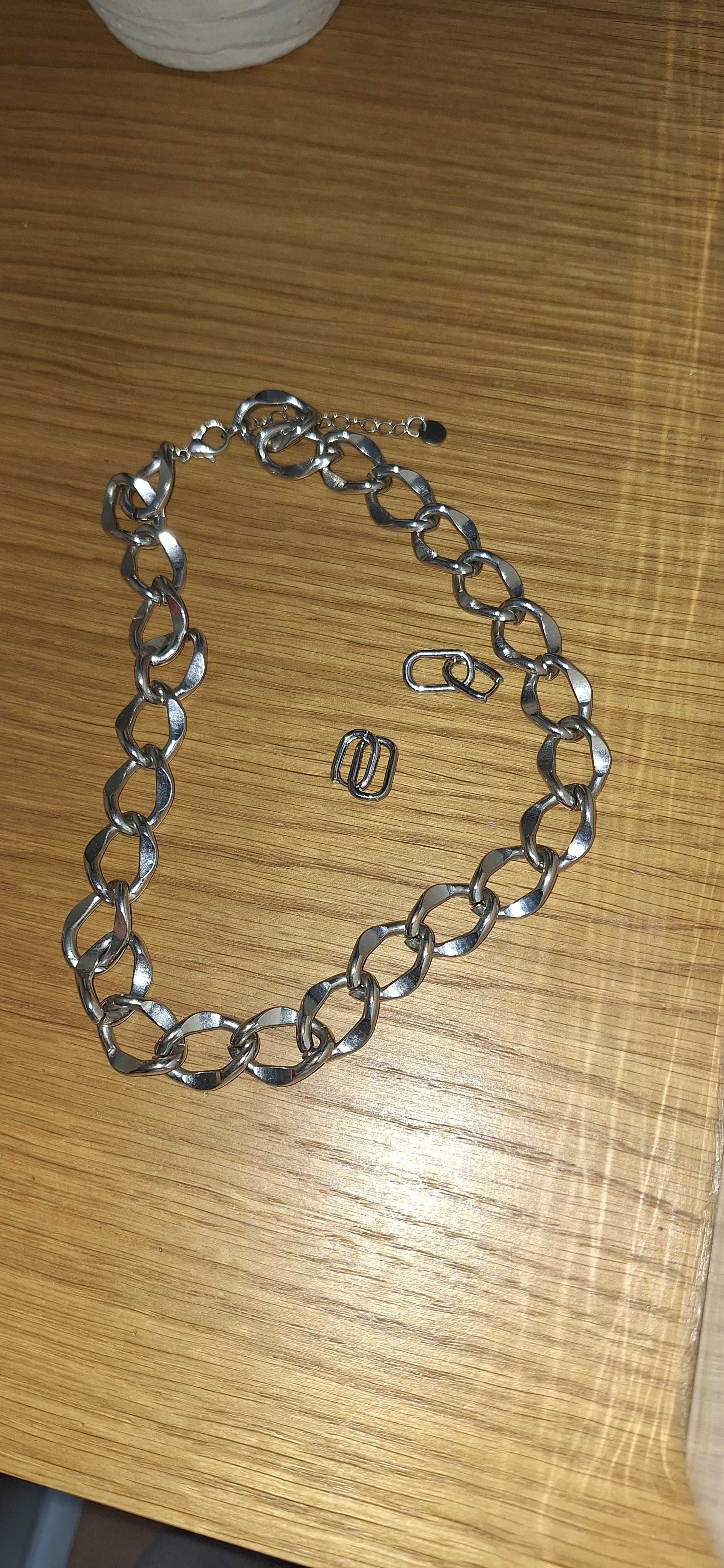 Vendo colar e brincos .  Vendo conjunto sepadaros