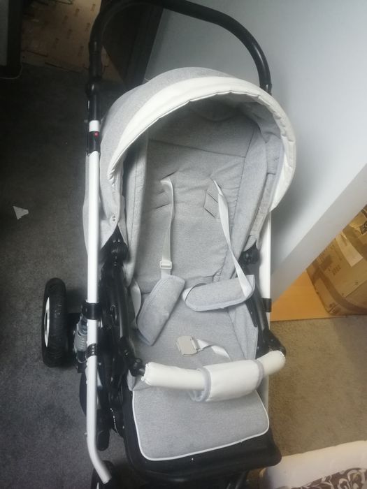 Wózek głęboko-spacerowy