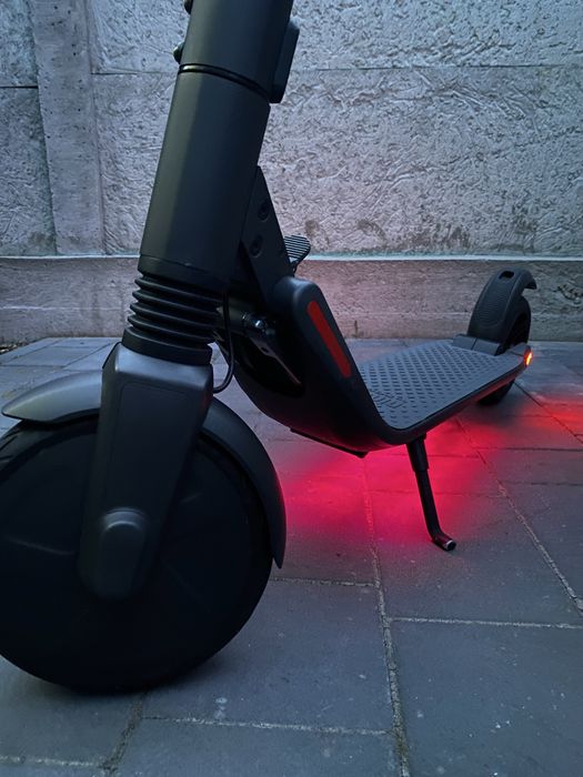 Електросамокат ninebot es4.