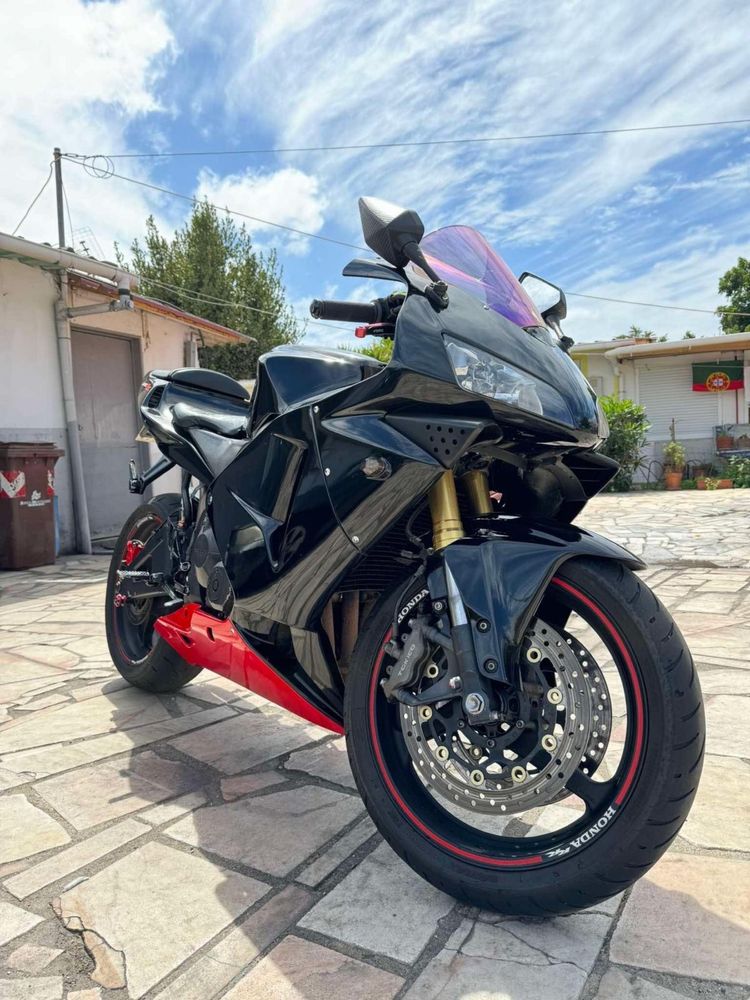 Honda cbr  600rr