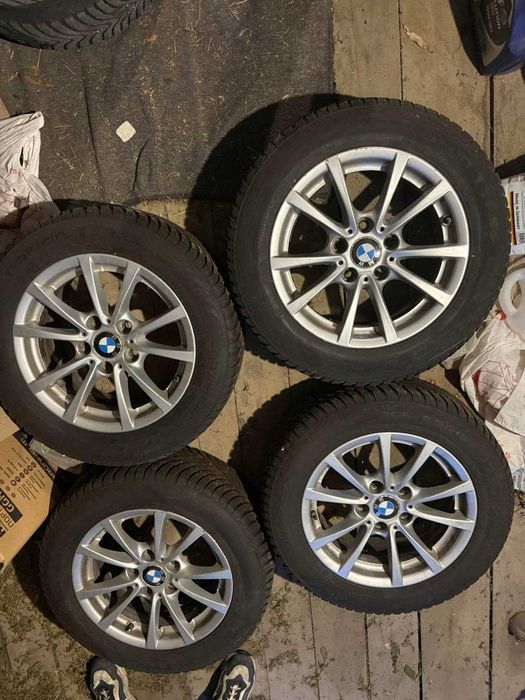 Комплект зимових шин Nokian 205/60 R16 з оригінальними дисками BMW