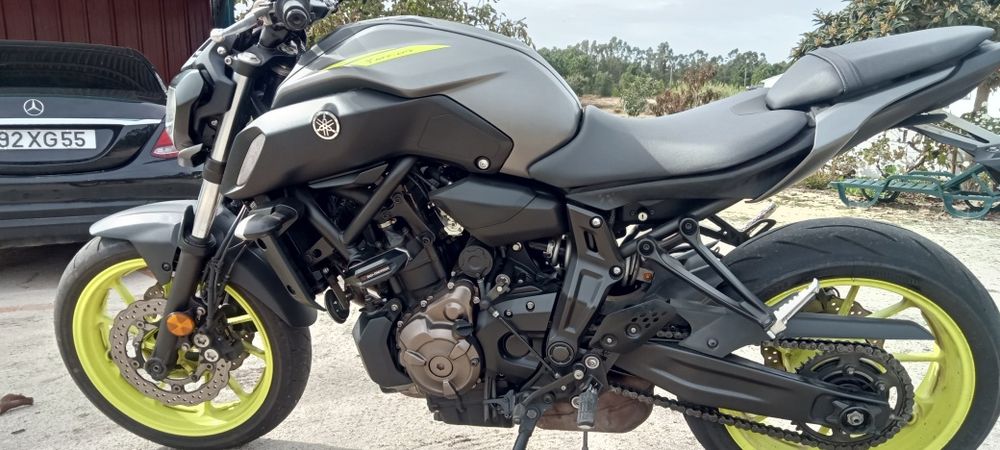 Moto Yamaha MT 07