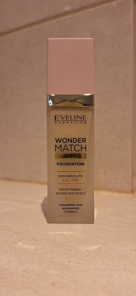 Eveline Wonder Match Lumi Natural