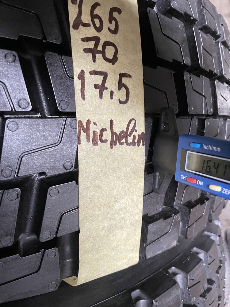 Продаю шины 265/70/17,5 Michelin. Торг!