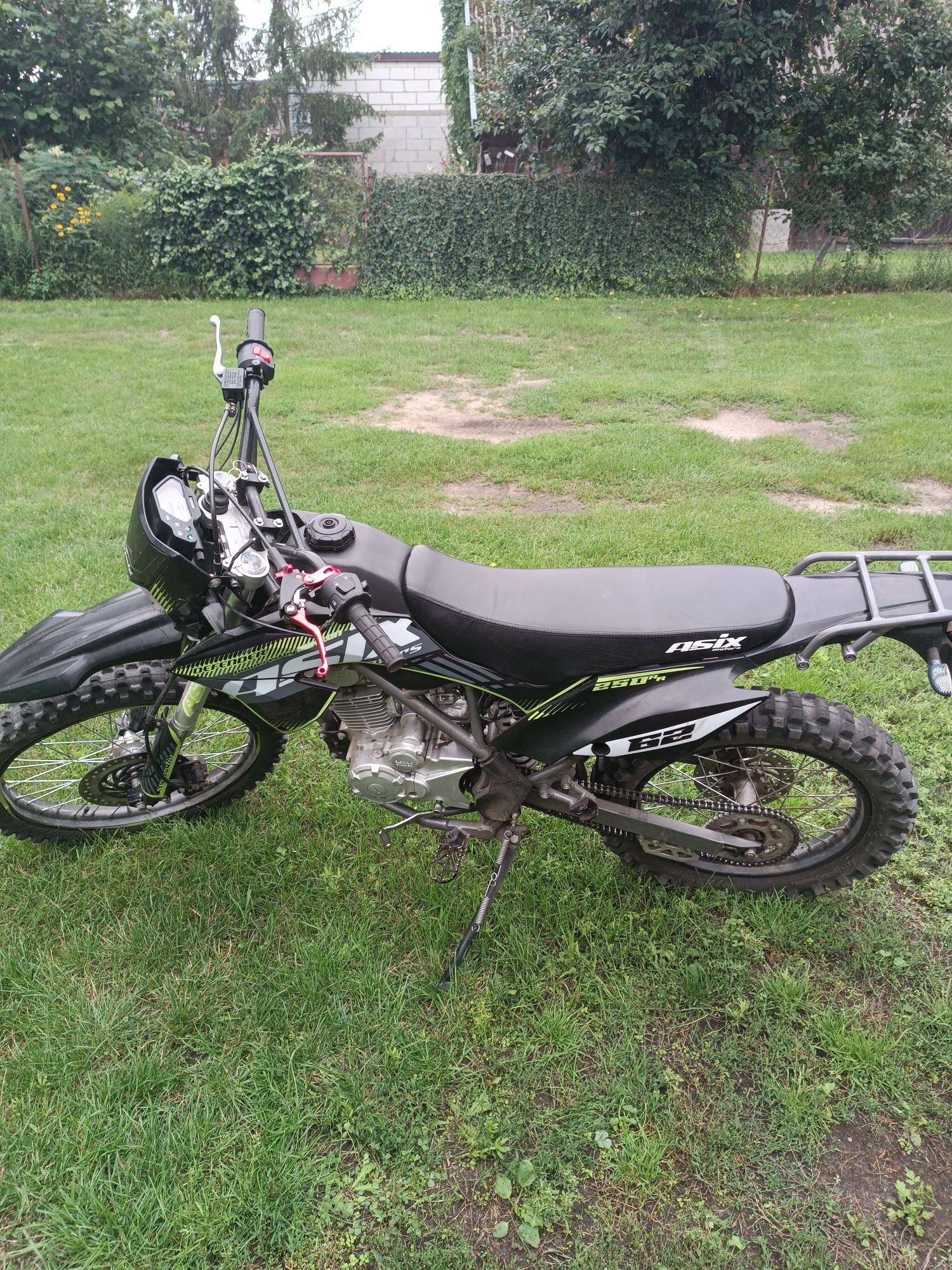Enduro/Cross Asix Defender 250cc xb-83
