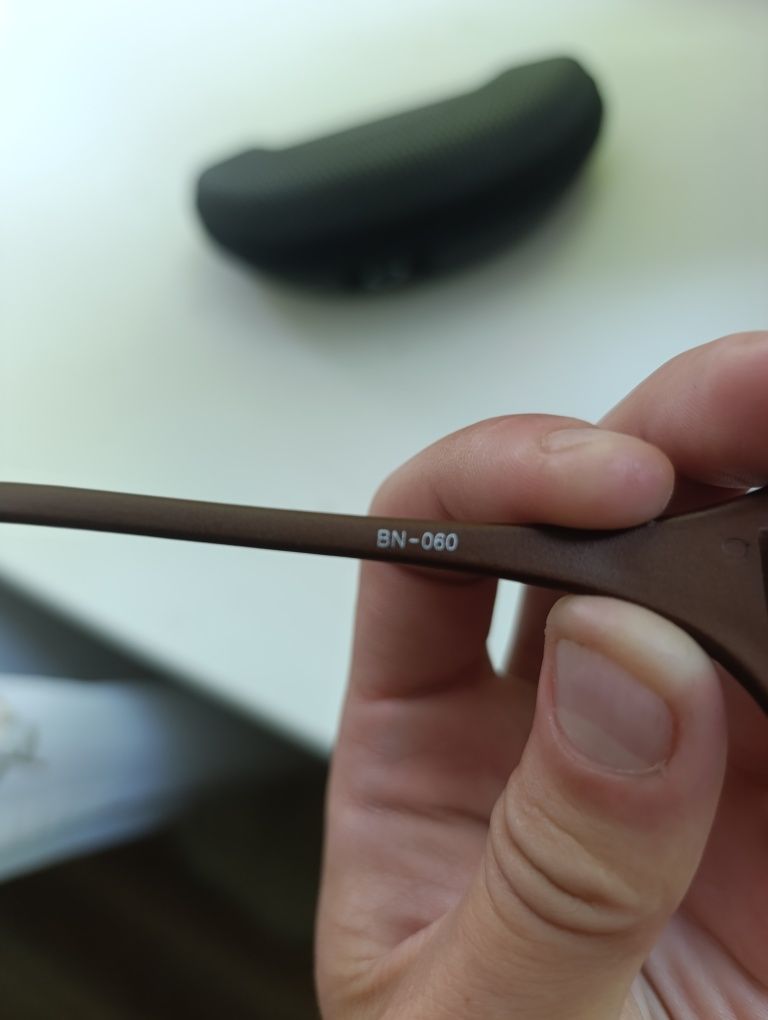 Продам окуляри Oakley