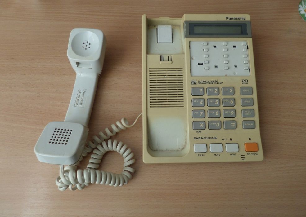 Проводной телефон Panasonic KX-T2365. Спикерфон