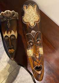 Máscaras decorativas de madeira