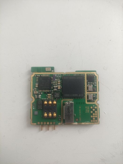 Nokia 6700 Classic На деталі. Є три Плати