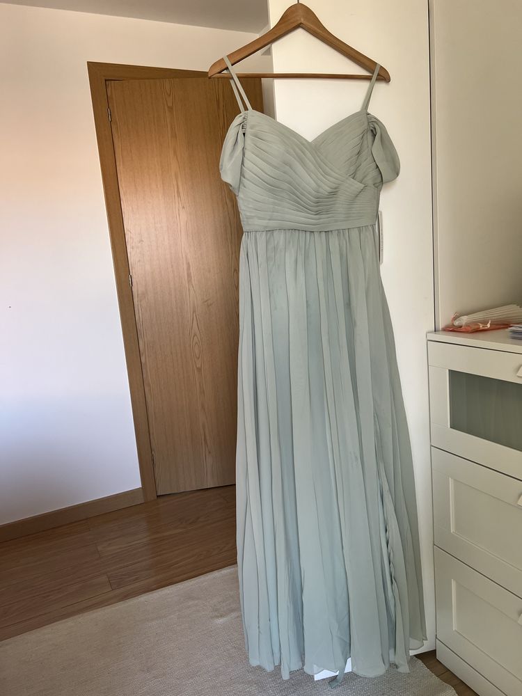 Vestido para casamento longo Lavetir verrde claro com Xaile incluído