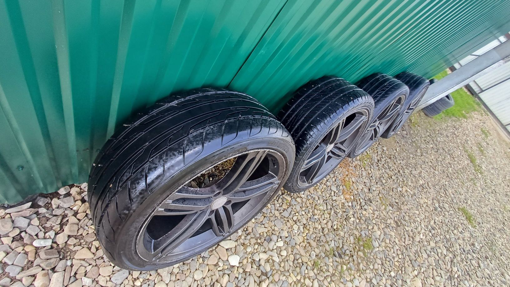 Дискі з ризиною 285/35R22 ауді розбір