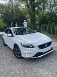 Volvo V40 R-design 2.0 D2  bi-xenon,skora,alu,nawi