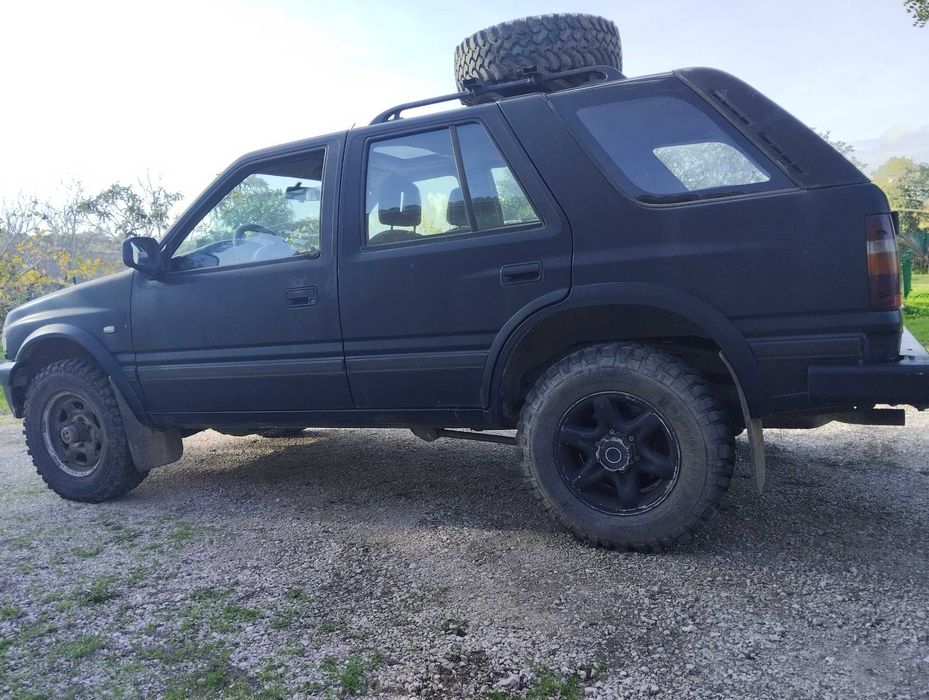 Jipe Opel Frontera 2.5