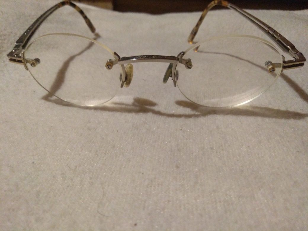 Stylowe okulary damskie Robert Rudger