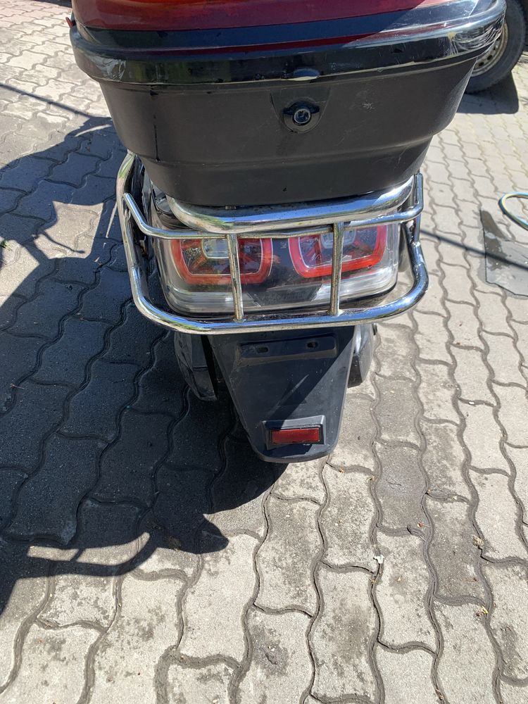 Єлектро скутер 72в 20/30ам