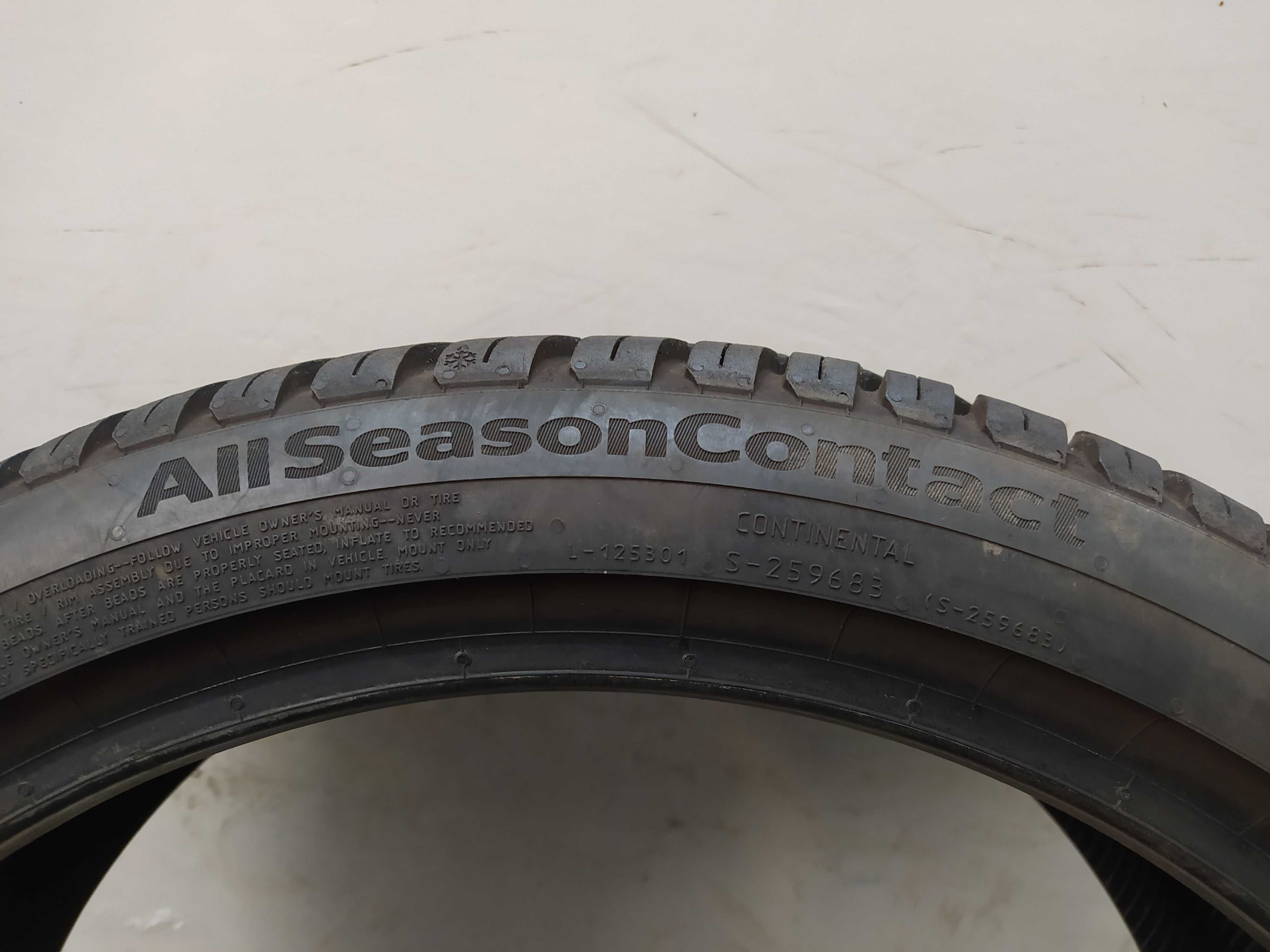 1x215/40R18 Continental AllSeasonContact, 2022 rok, 89W XL, 7,8mm