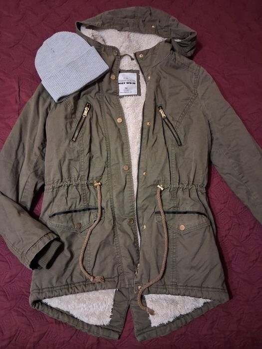 Парка куртка на ріст 152-158 + шапка безкоштовно