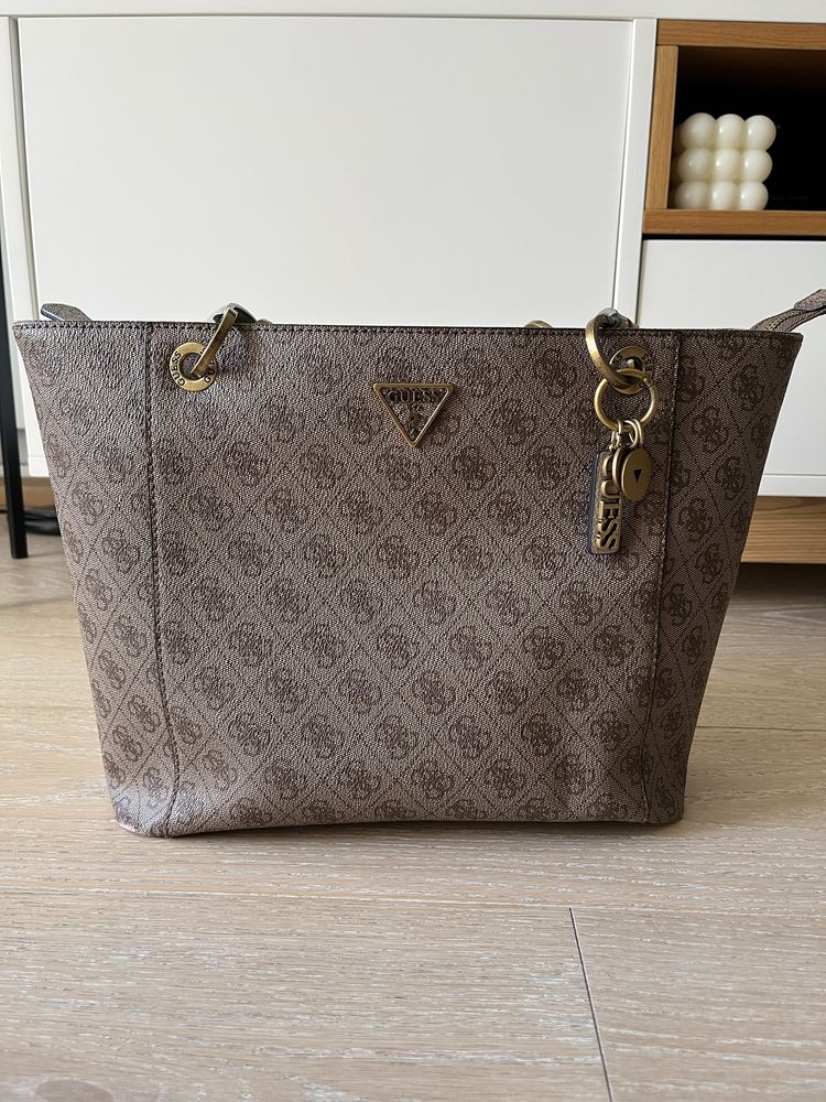 Torba torebka Guess oryginalna z Zalando shopper mieści A4