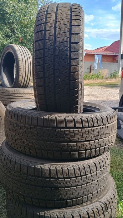 Продам зимову гуму у відмінному стані R13