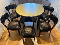 Stół + 5 krzeseł Thonet po renowacji.