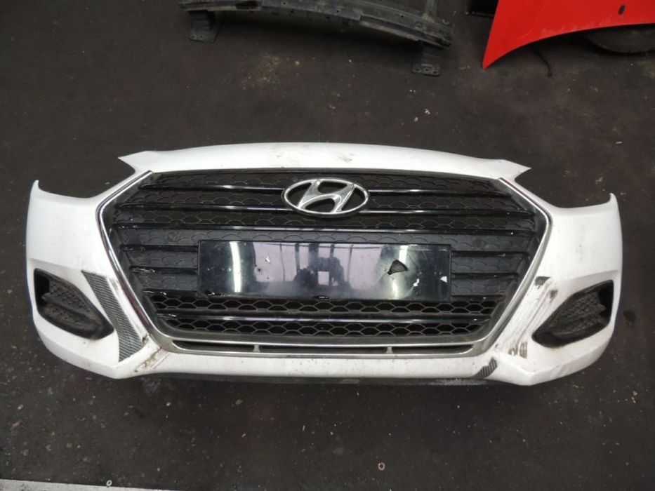 Zderzak przód Hyundai I40 lift uszkodzony
