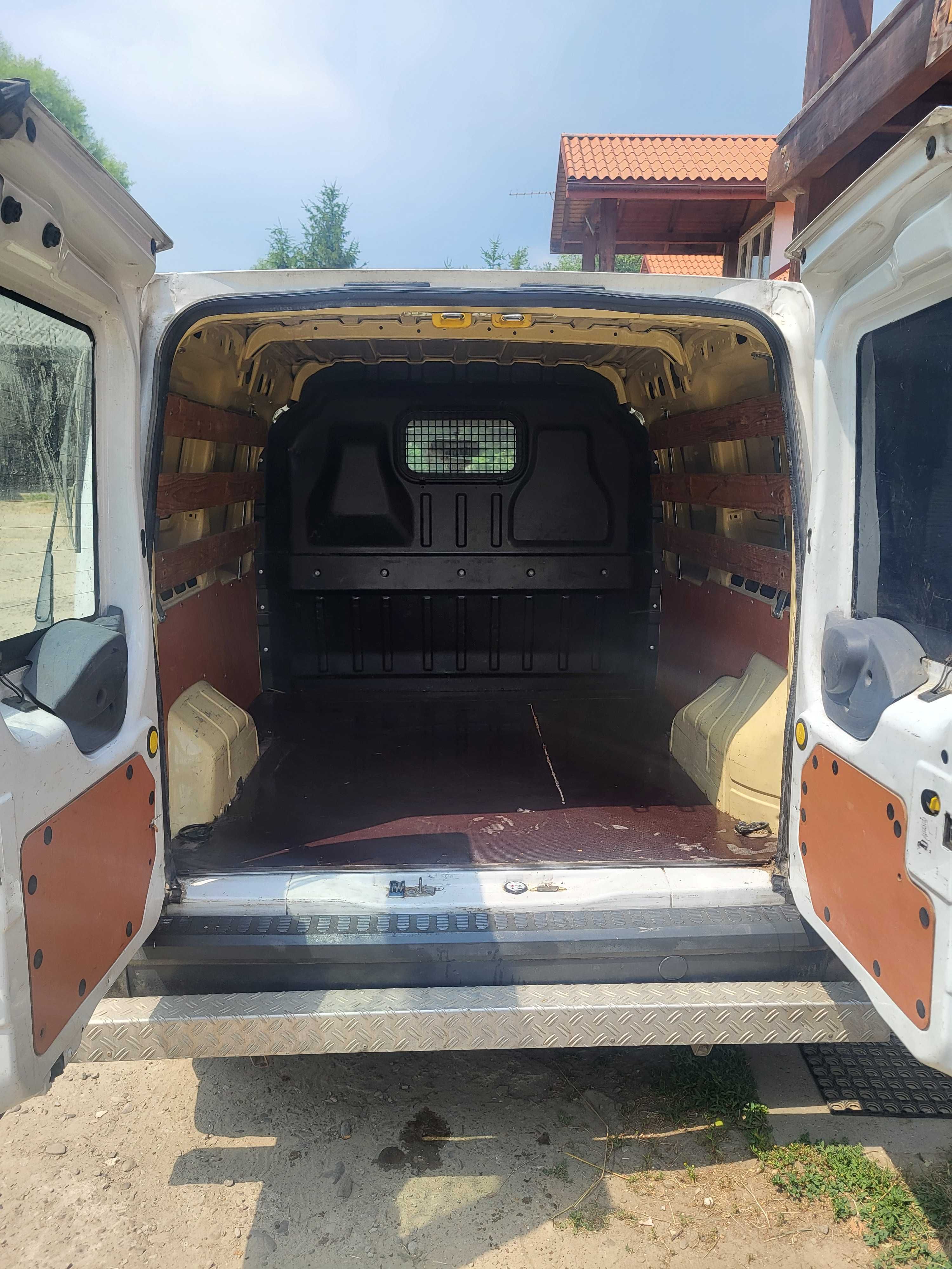 Ford Transit Connect (bez rdzy)