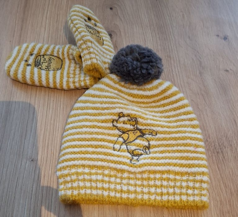 Kubus Puchatek czapka + rękawiczki 6/12 miesięcy