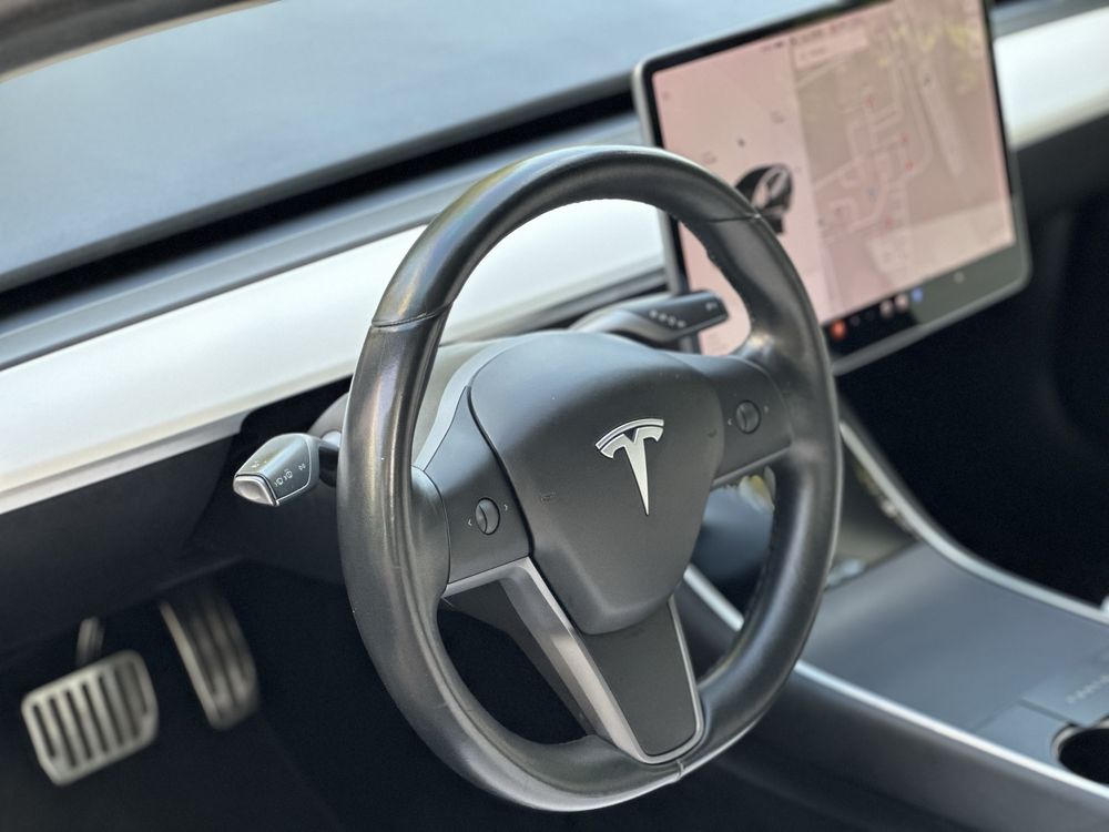 Tesla Model 3 RWD Mid Range 12.2018