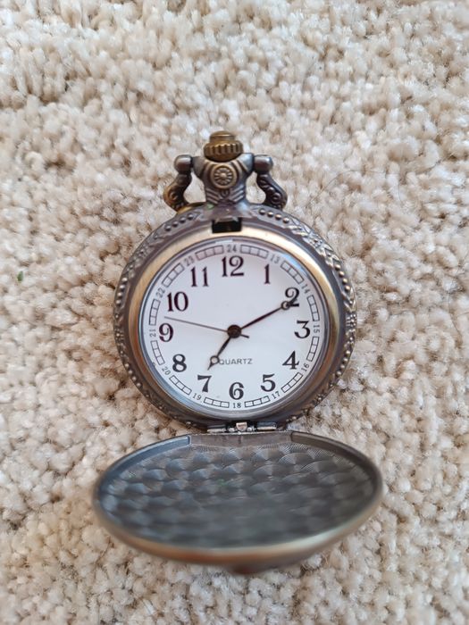 Кишеньковий годинник
