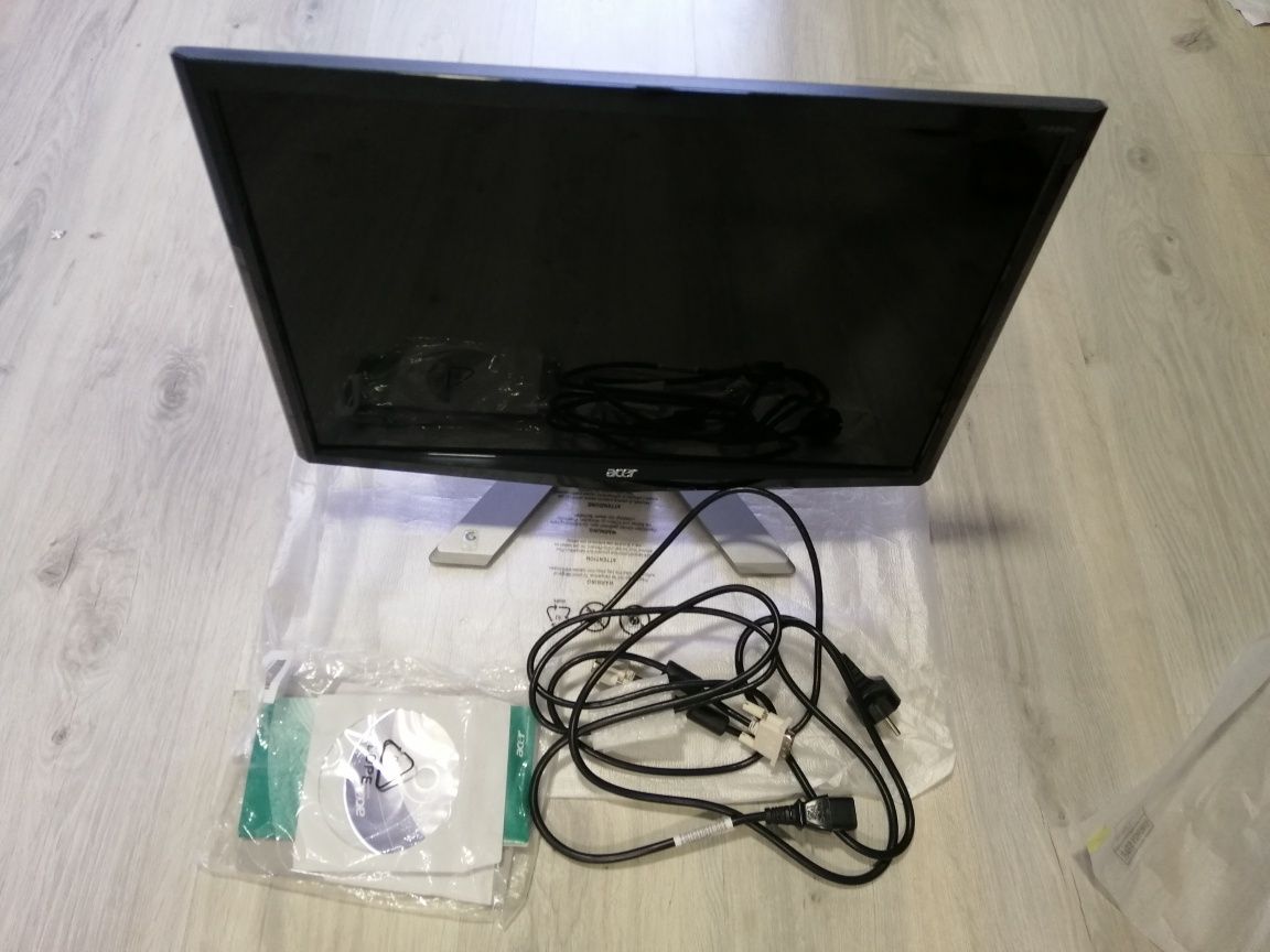 Продам монітор acer P223W