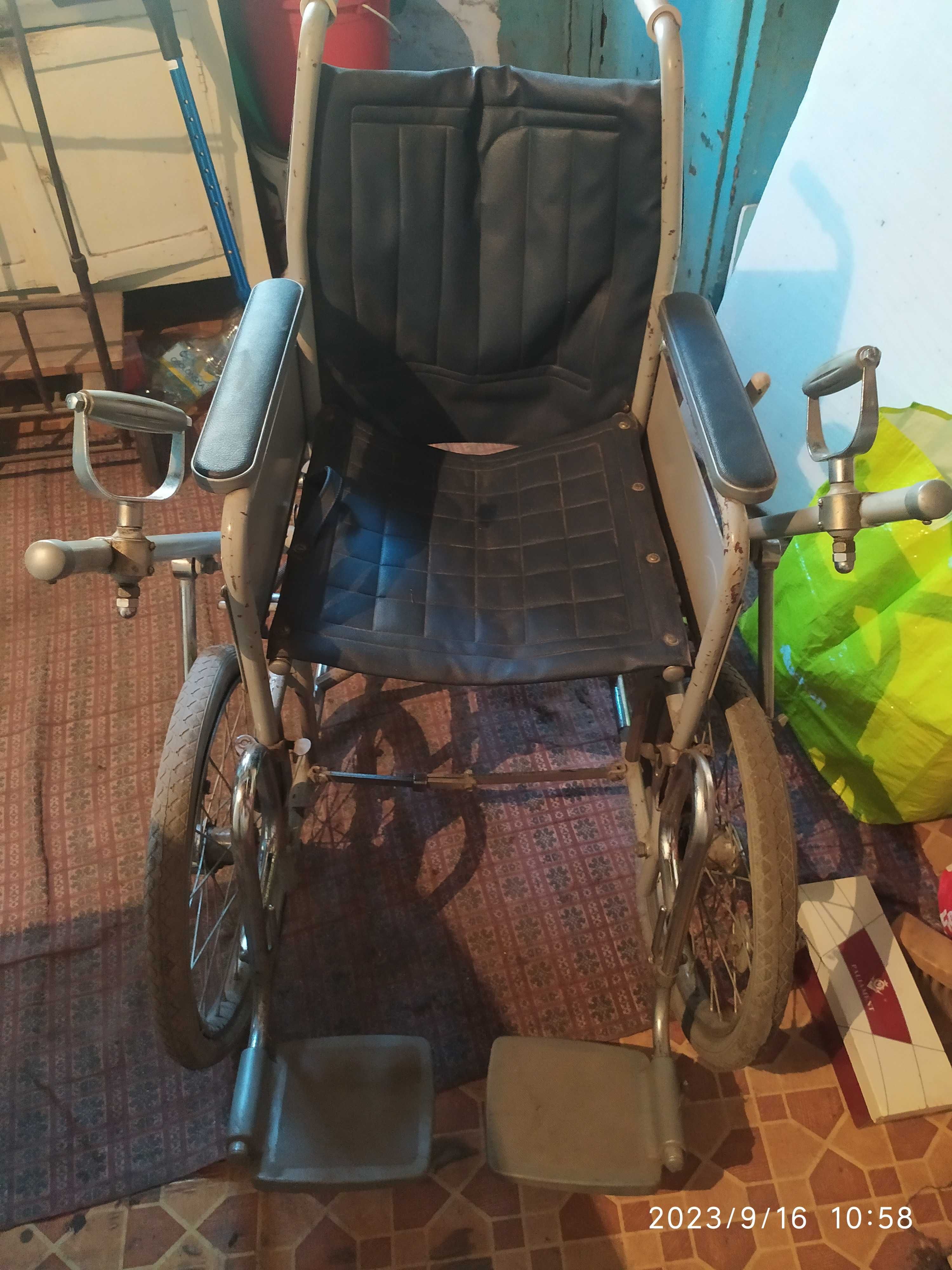 Продам инвалидную коляску мод. 407 / Продам інвалідний візок мод. 407