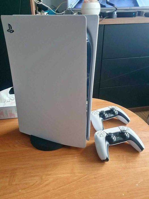 Sprzedam ps5 1tb