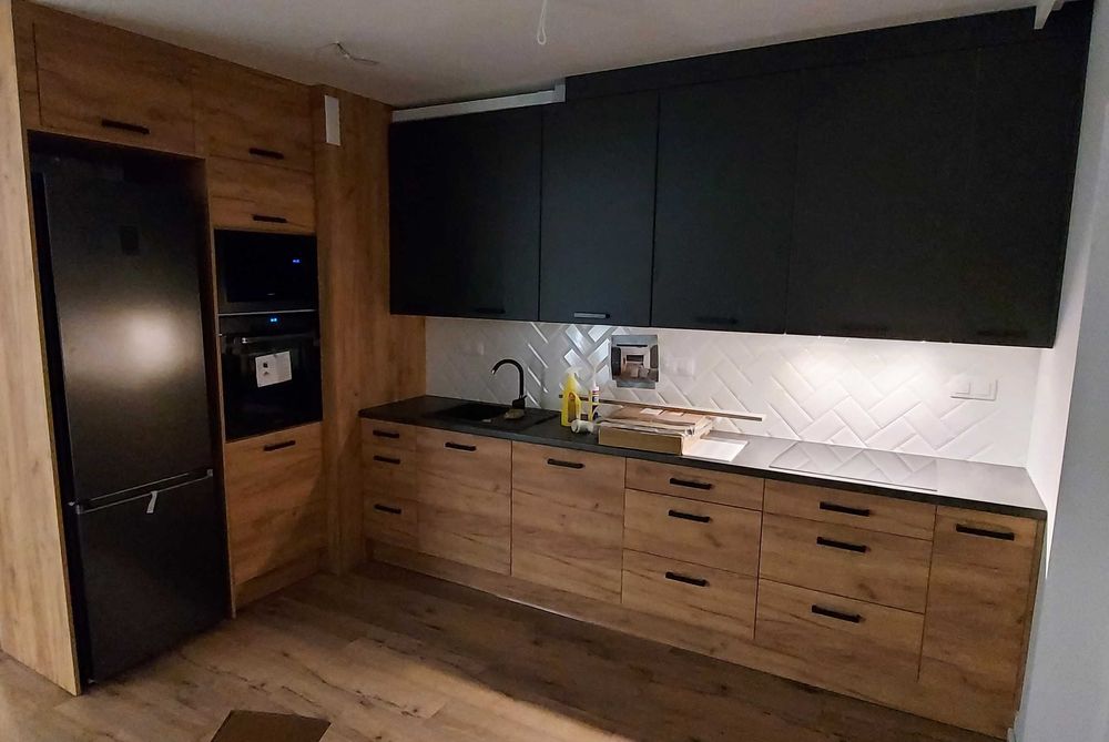 Składanie montaż mebli przeróbki wymiana frontów blatów meble na wymia