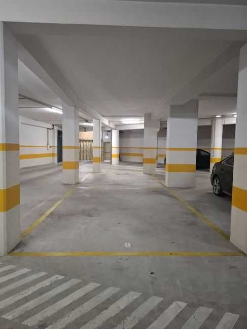Lugar de Garagem Junto Câmara de de Gaia