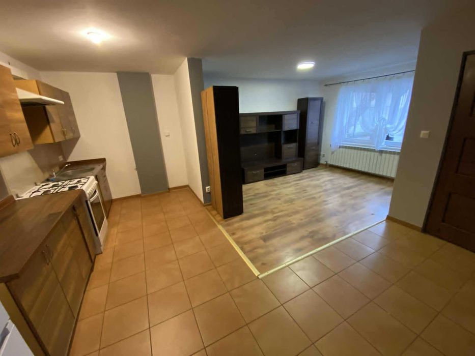 Mieszkanie 50mkw. salon z aneksem+ pokój, łazienka, blisko centrum