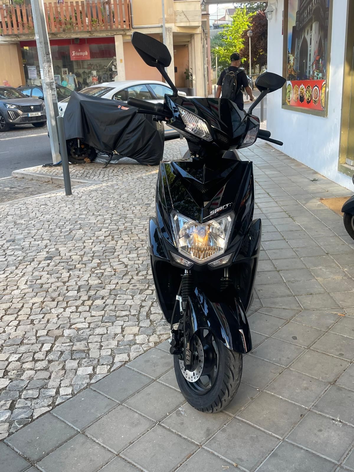 Scooter elétrica EML 07 (Electric Motor Lisbon)