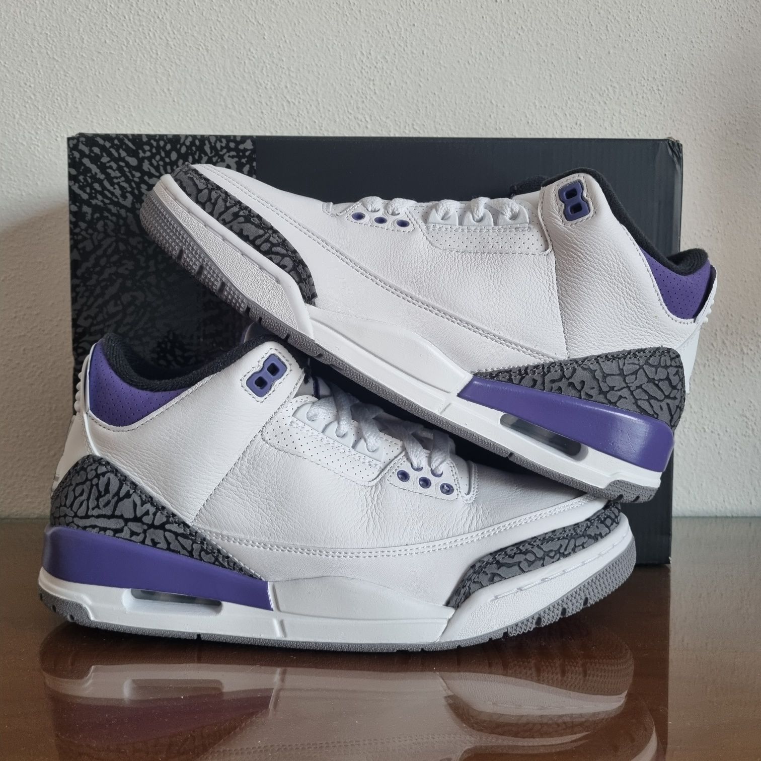 Air Jordan 3 "Dark Iris" - Tamanho 42