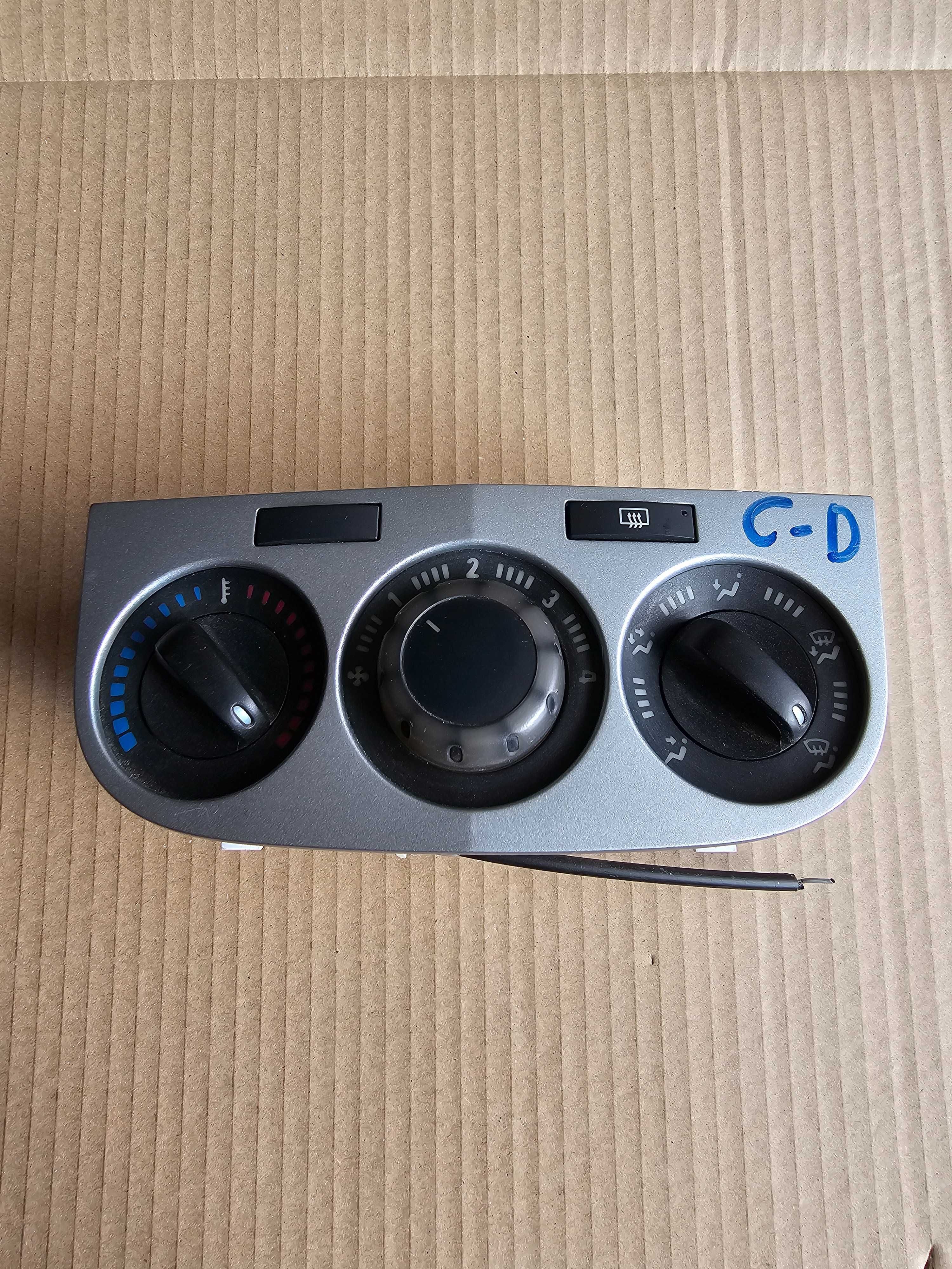 Panel Nawiewu Opel Corsa D