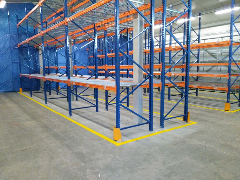 Magazyn 300m2, okolice FAT, regały paletowe, posadzka niepylna.