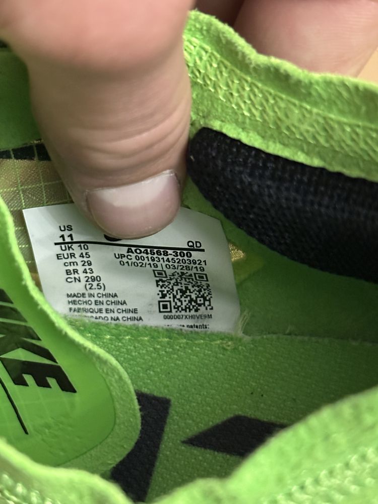 Бігові кросівки Nike ZoomX Vaporfly Next 44 р